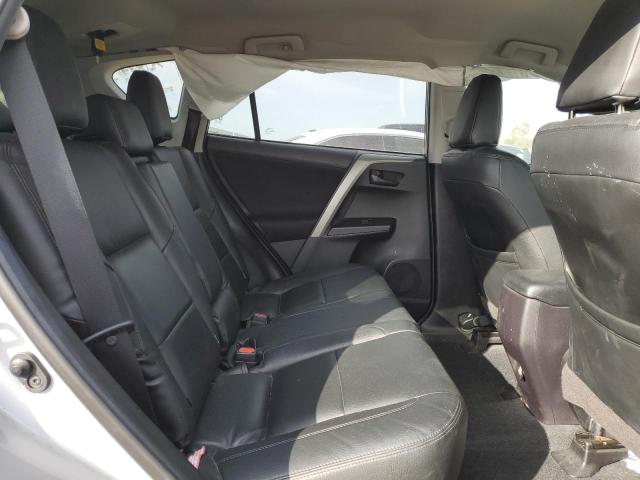 2018 Toyota RAV4 - Image 10