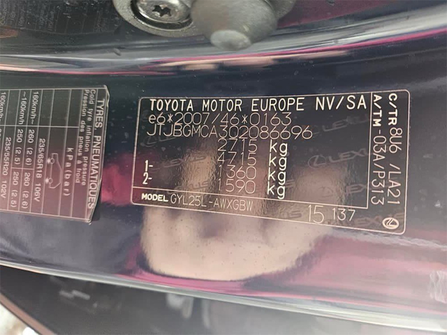 2022 Lexus RX450H - Image 11