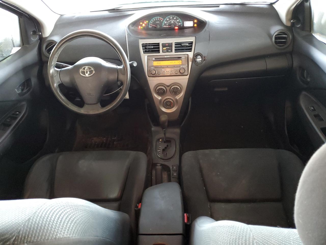 2012 TOYOTA YARIS - Image 8