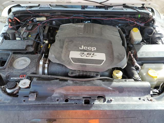 2015 Jeep Wrangler - Image 11