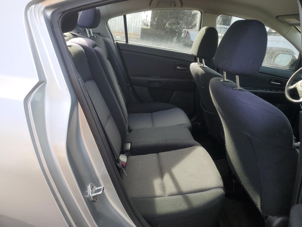 2008 MAZDA 3 - Image 10