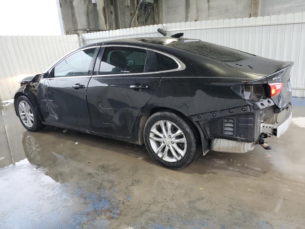 2017 Chevrolet Malibu - Image 2