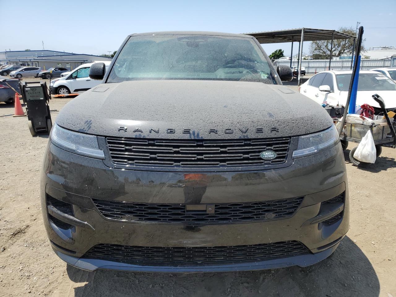 2024 Land Rover Range Rover Sport - Image 4