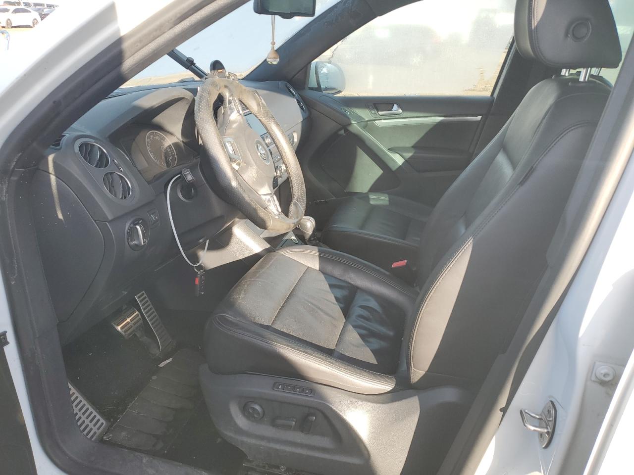 2014 VOLKSWAGEN TIGUAN - Image 7