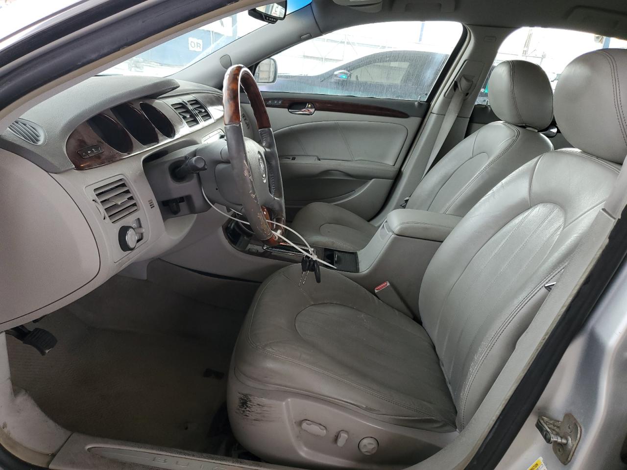 2009 BUICK LUCERNE - Image 7