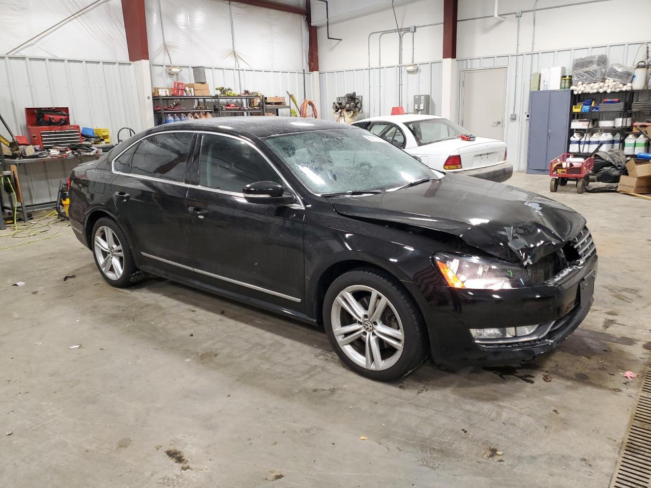 2014 Volkswagen Passat - Image 4