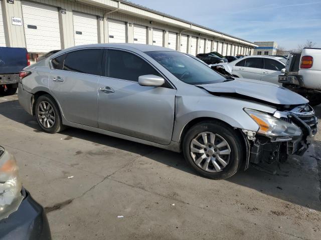 2015 Nissan ALTIMA - Image 4