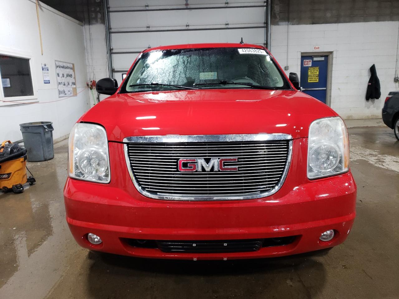 2011 GMC Yukon - Image 5