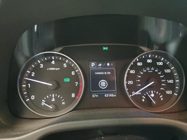 2017 Hyundai Elantra - Image 9