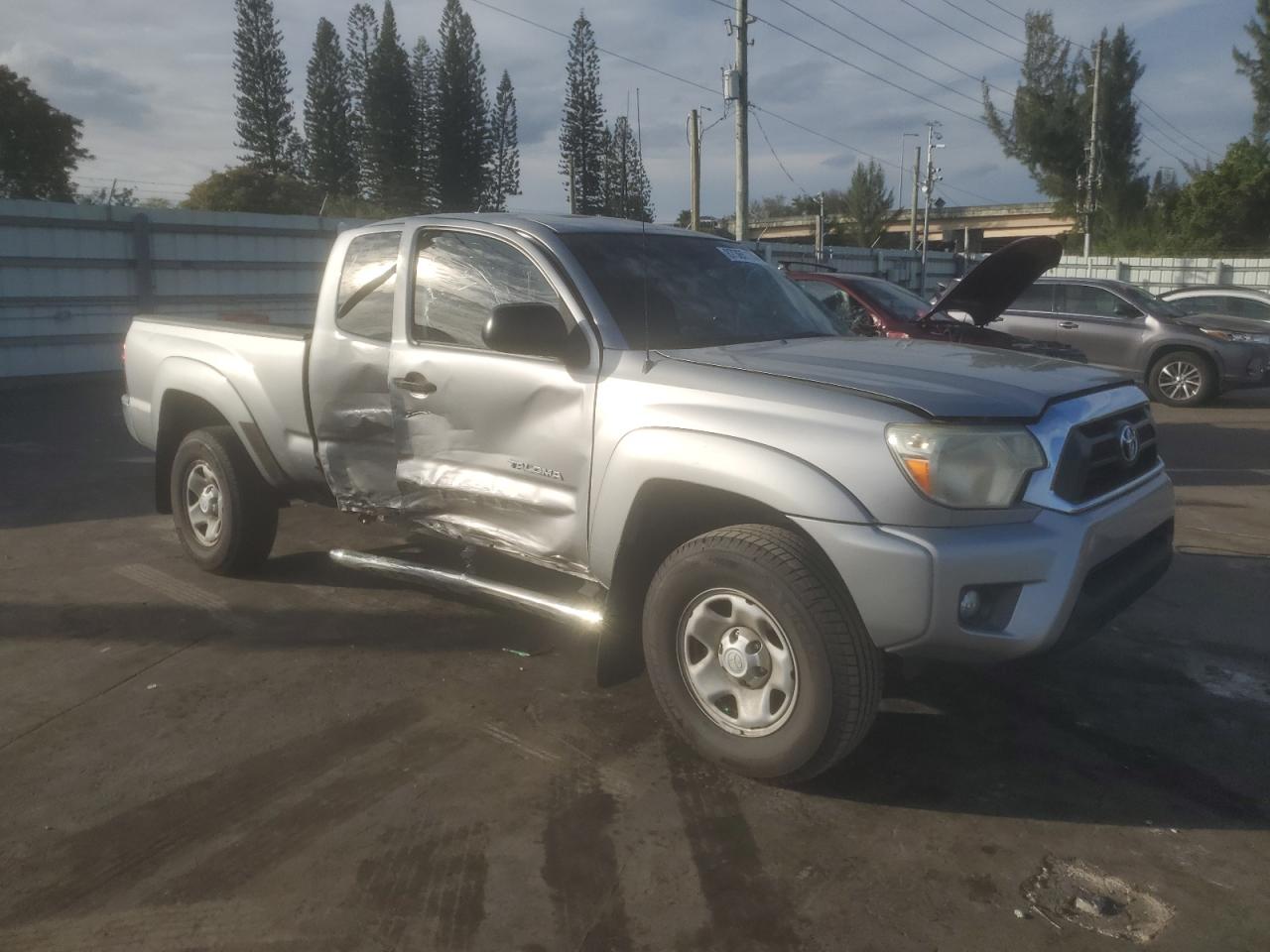 2015 TOYOTA TACOMA PRE SILVER - Image 4