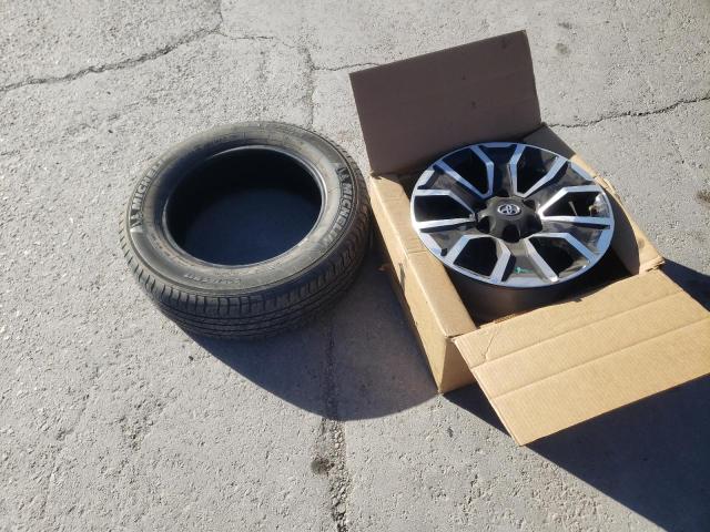 2022 Toyota TACOMA - Image 12