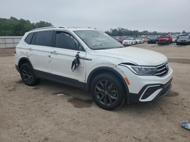 2023 Volkswagen TIGUAN - Image 4