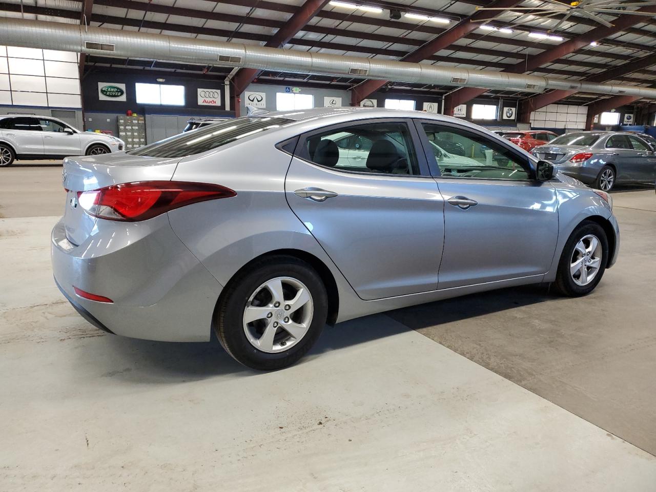 2015 Hyundai Elantra - Image 3
