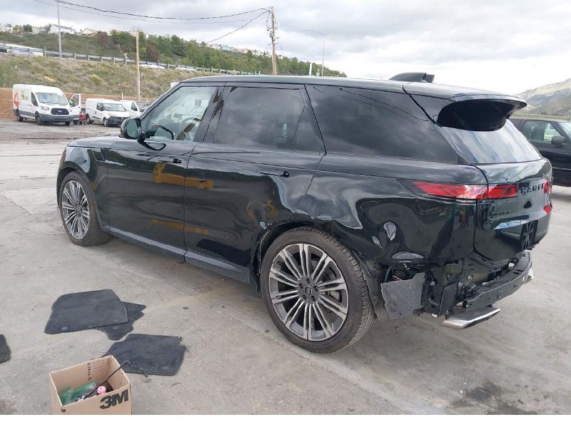 2024 Range Rover Sport - Image 2