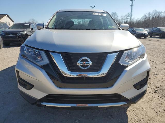 2017 Nissan ROGUE - Image 5
