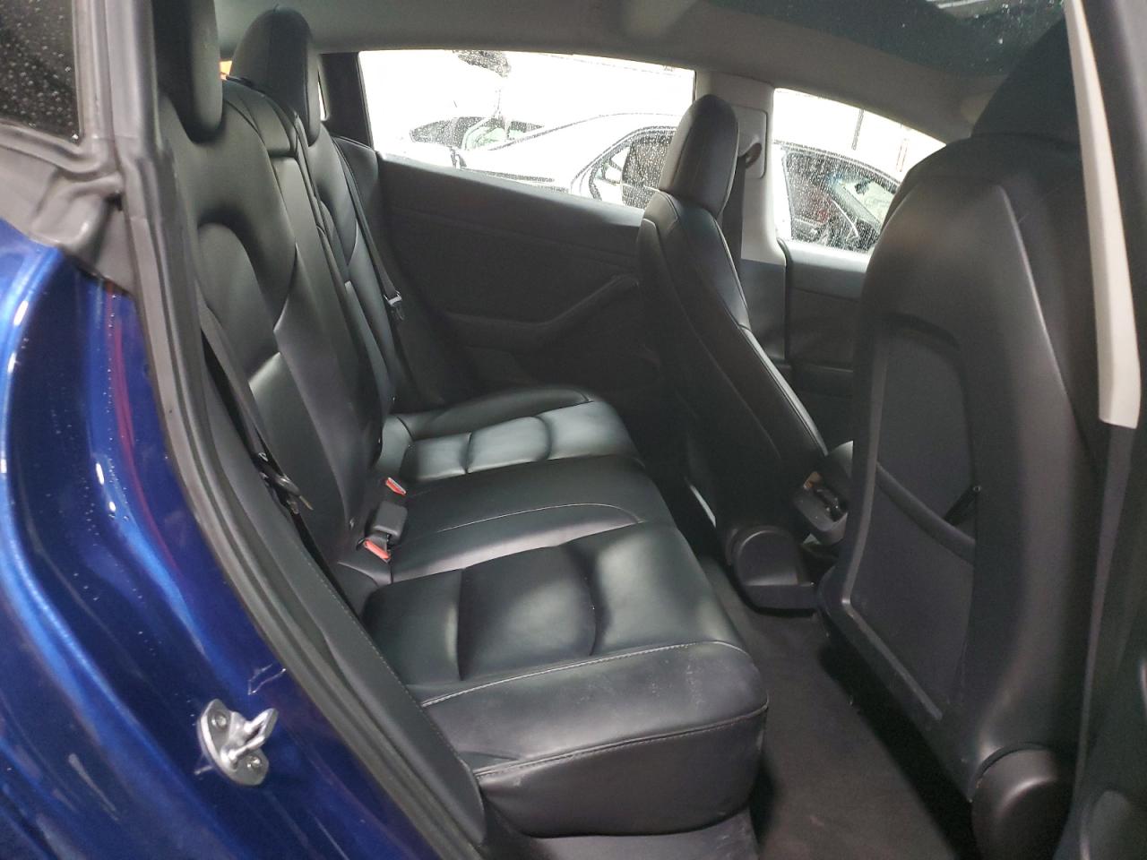 2022 Tesla Model 3 - Image 10