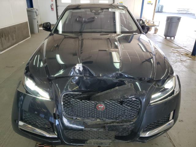 2017 Jaguar XF - Image 5