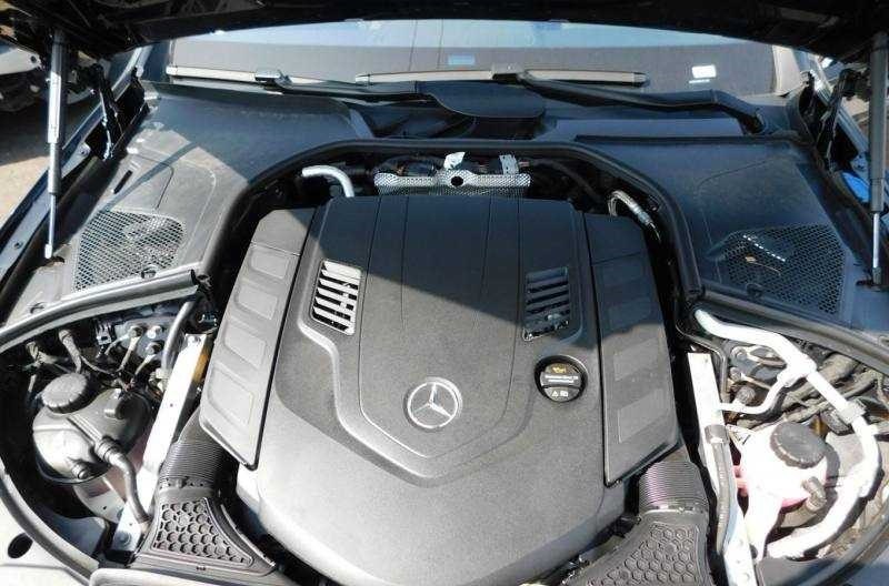 2022 Mercedes-Benz S580 - Image 8