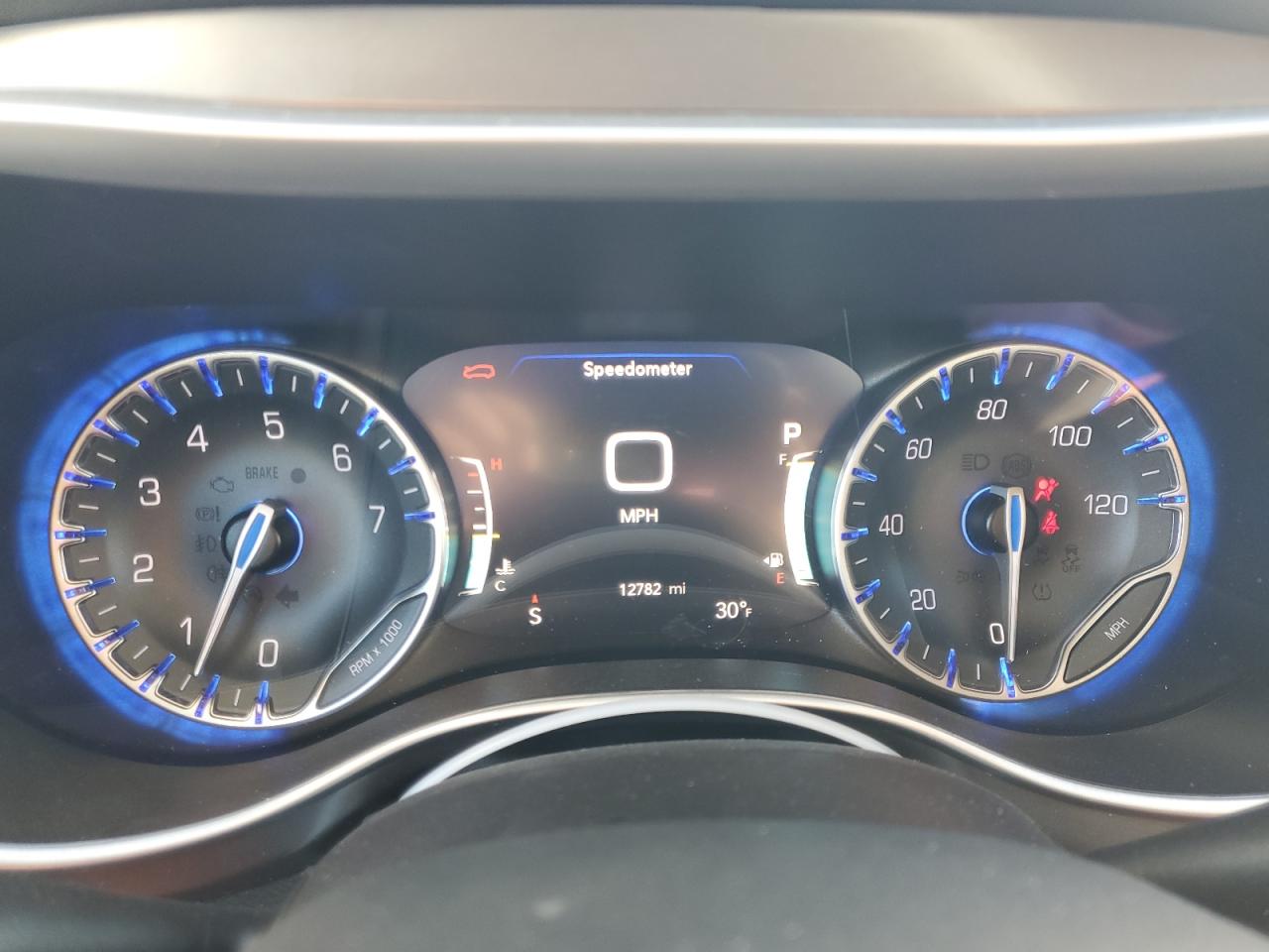 2024 CHRYSLER PACIFICA - Image 9
