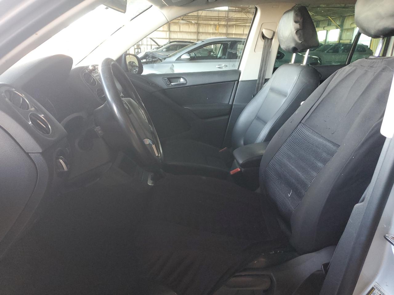 2013 VOLKSWAGEN TIGUAN - Image 7