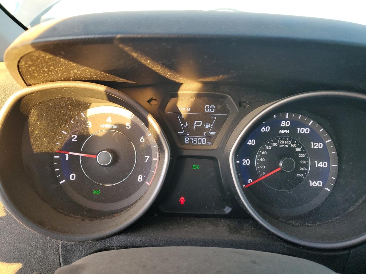 2015 Hyundai Elantra - Image 9