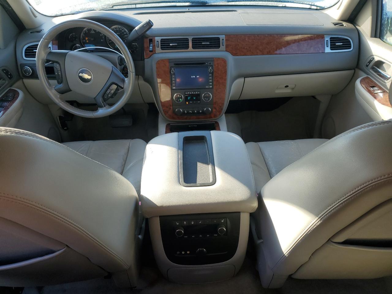 2007 Chevrolet Suburban - Image 8