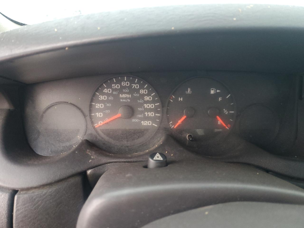 2000 Dodge Neon - Image 9