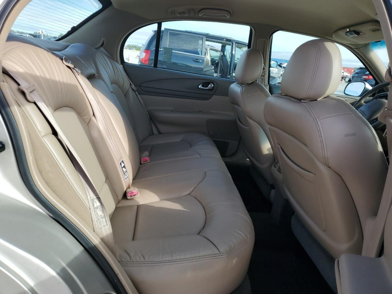 1999 Lincoln Continental - Image 10