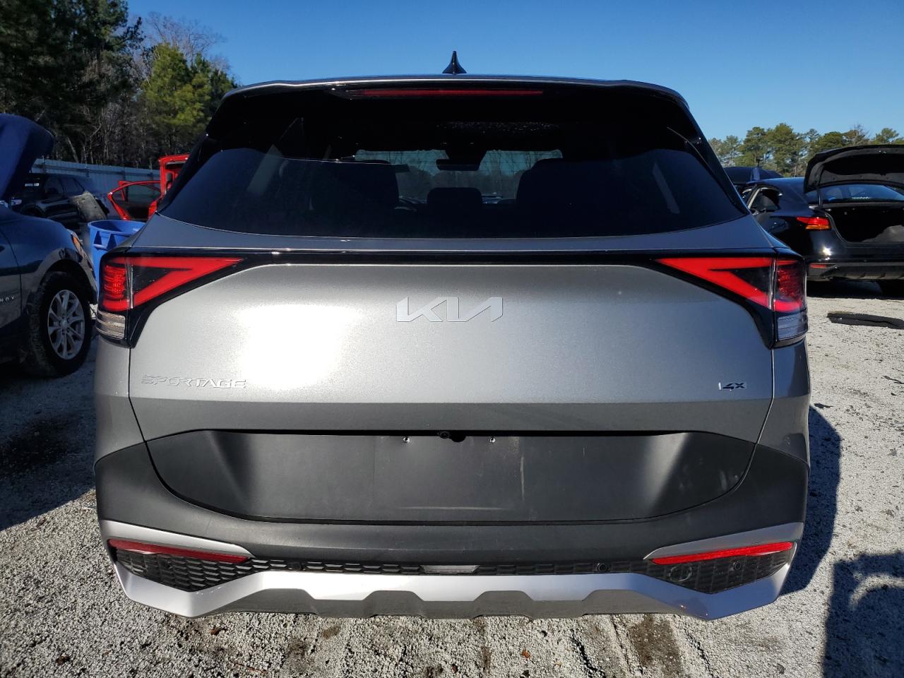 2024 Kia Sportage - Image 6