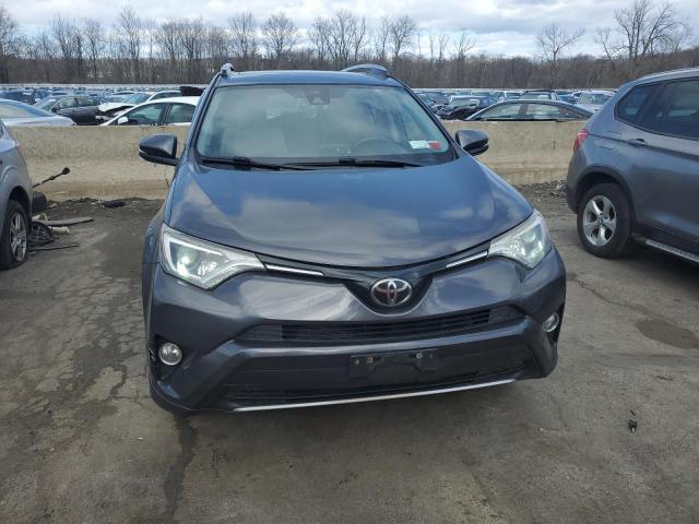 2017 Toyota RAV4 - Image 5