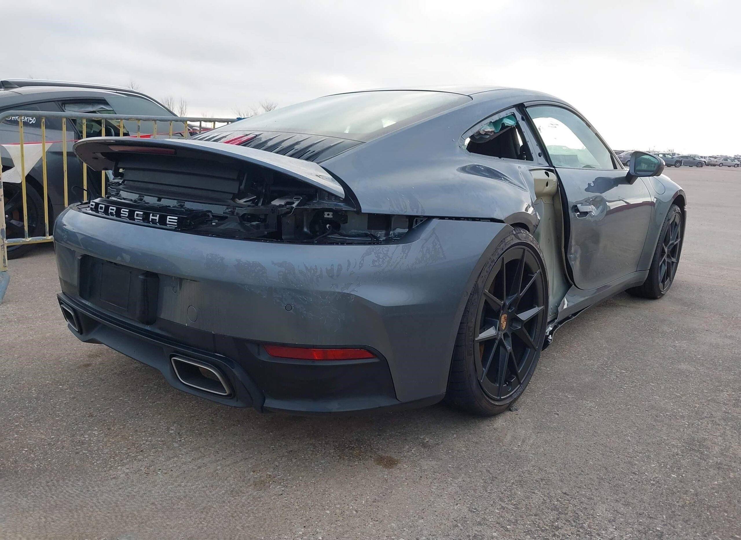 2025 Porsche 911 - Image 7