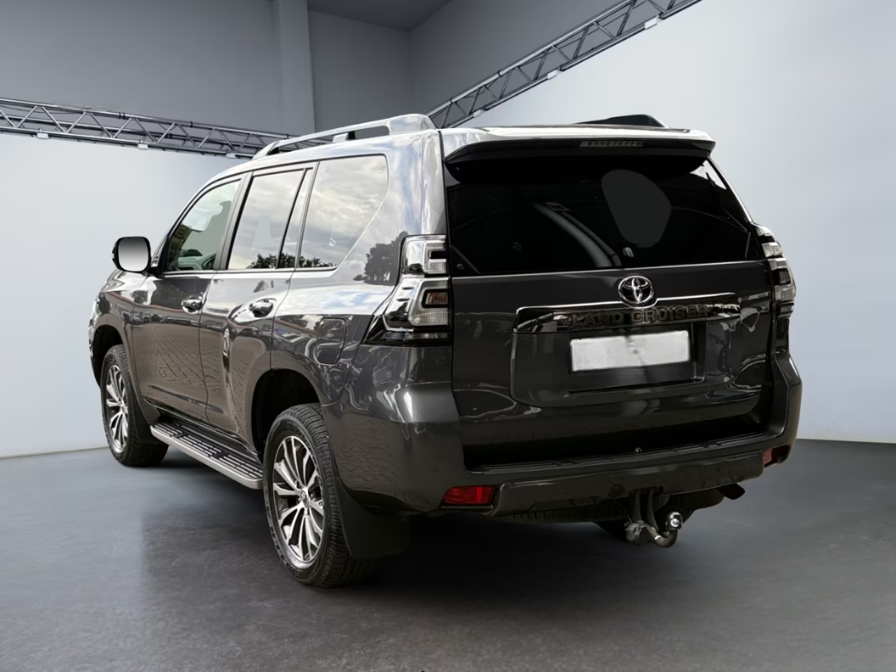 2021 Toyota Land Cruiser Prado - Image 4