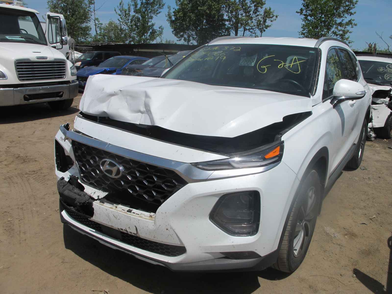 2019 Hyundai Santa Fe - Image 2