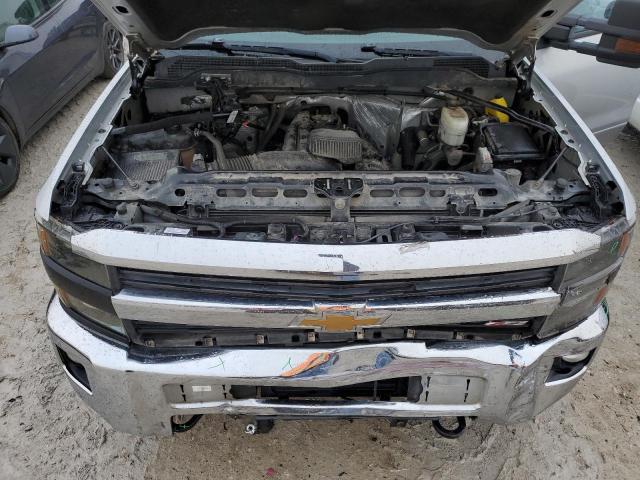 2015 Chevrolet SILVERADO - Image 11