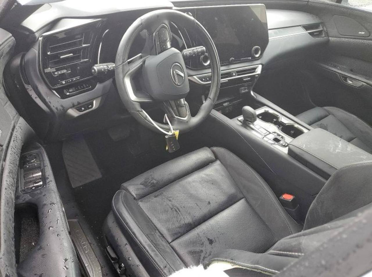 2024 Lexus RX450 - Image 8
