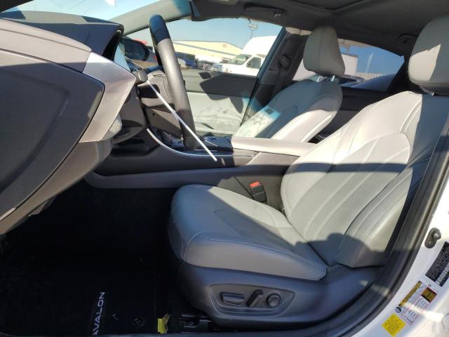 2022 Toyota AVALON - Image 7
