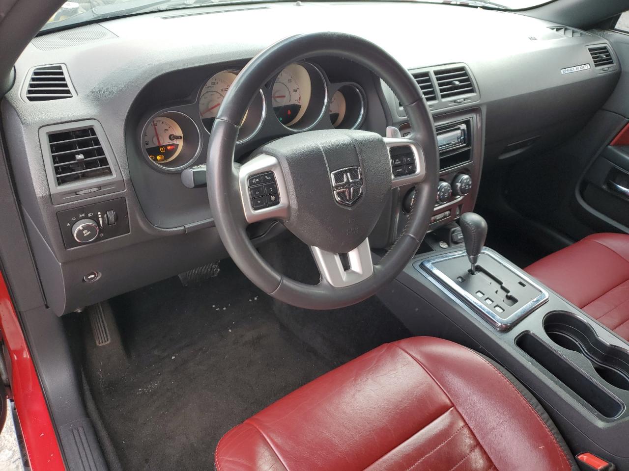 2013 DODGE CHALLENGER RED - Image 8