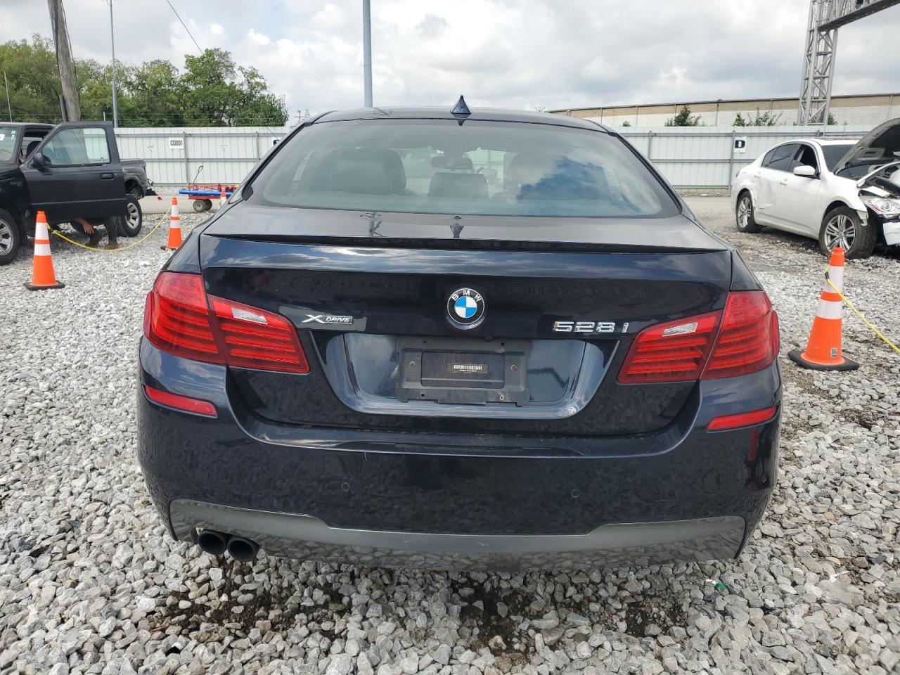 2015 BMW 5 Series - Image 6