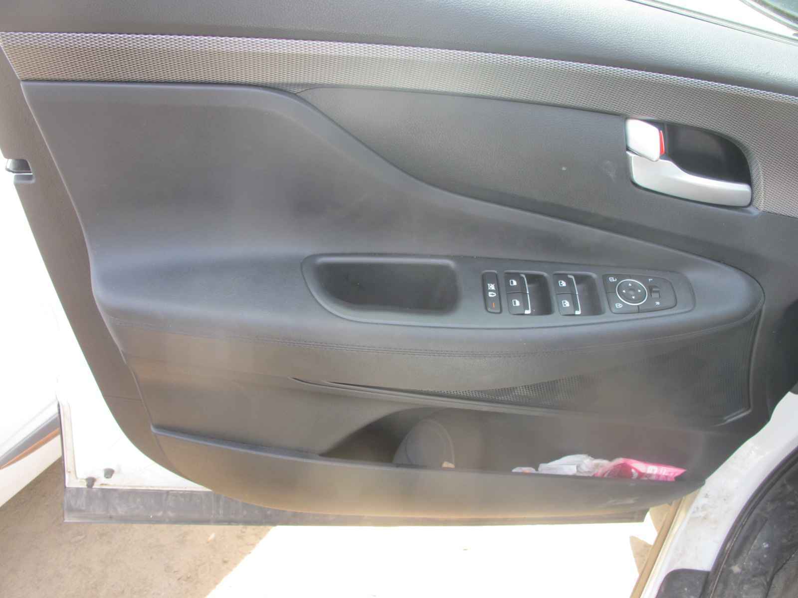2019 Hyundai Santa Fe - Image 10
