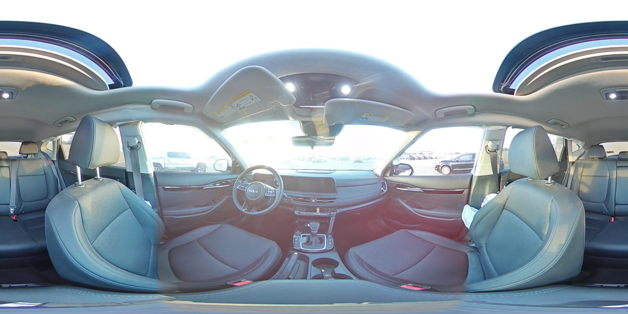 2024 KIA SELTOS - Image 12