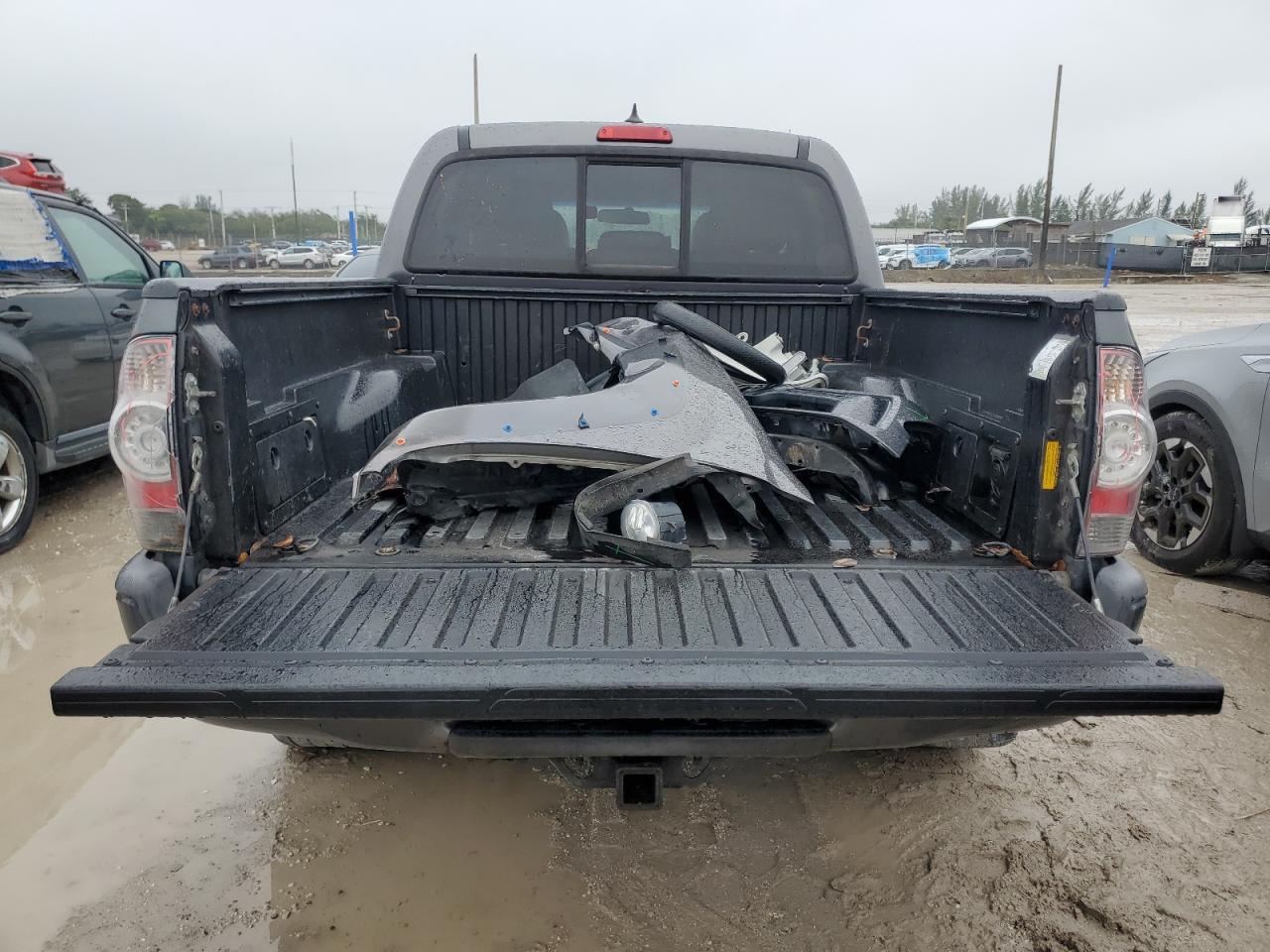 2015 Toyota Tacoma - Image 6