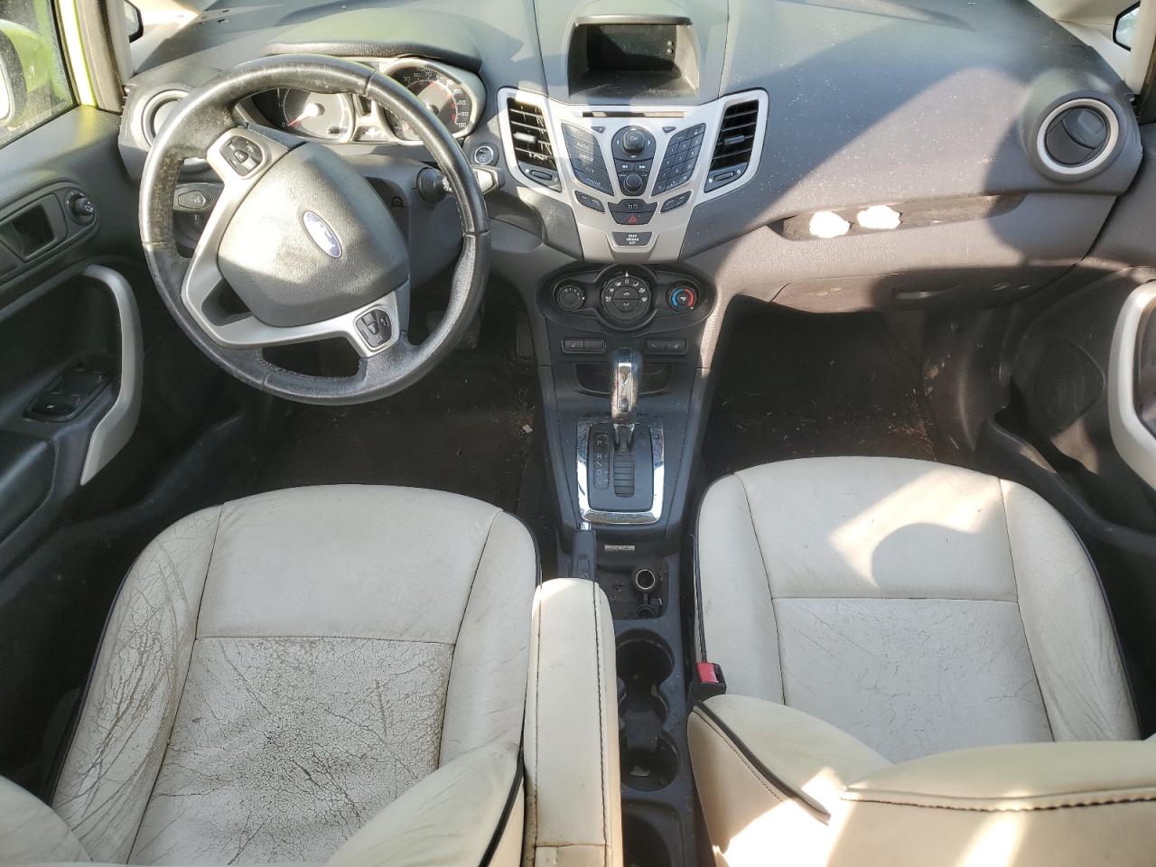 2012 Ford Fiesta - Image 8