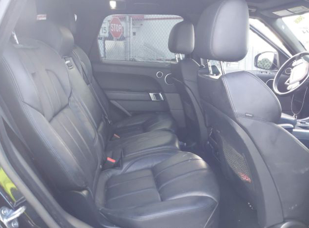 2016 Land Rover Range Rover Sport HSE - Image 8