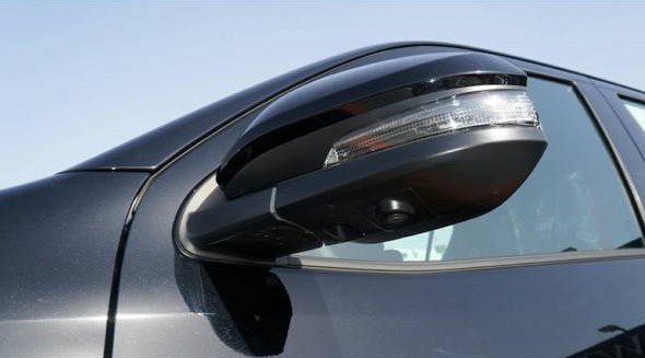 2025 Toyota Hilux - Image 11