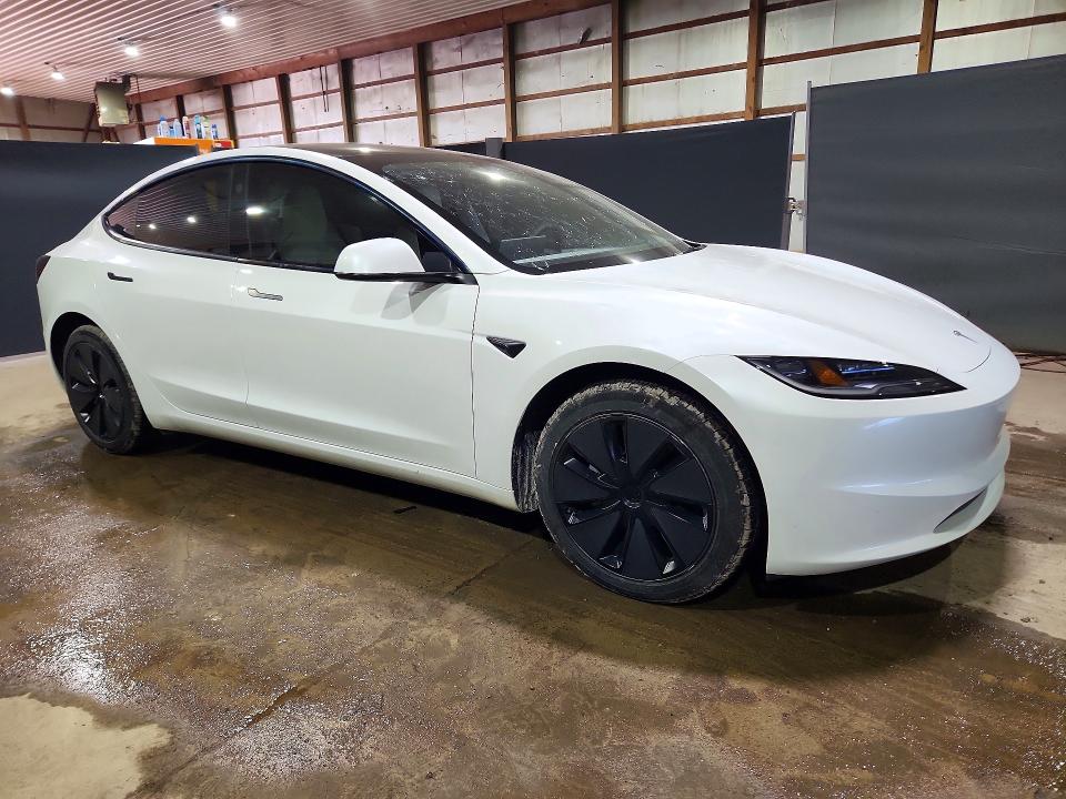 2025 Tesla Model 3 - Image 2
