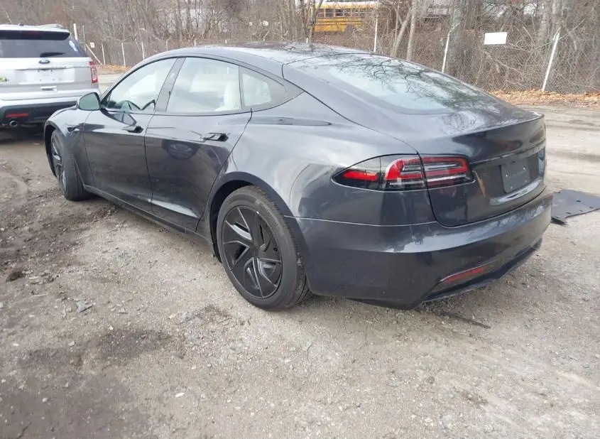 2025 Tesla Model S - Image 3