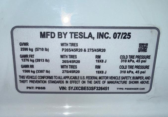 2025 Tesla Model X - Image 7