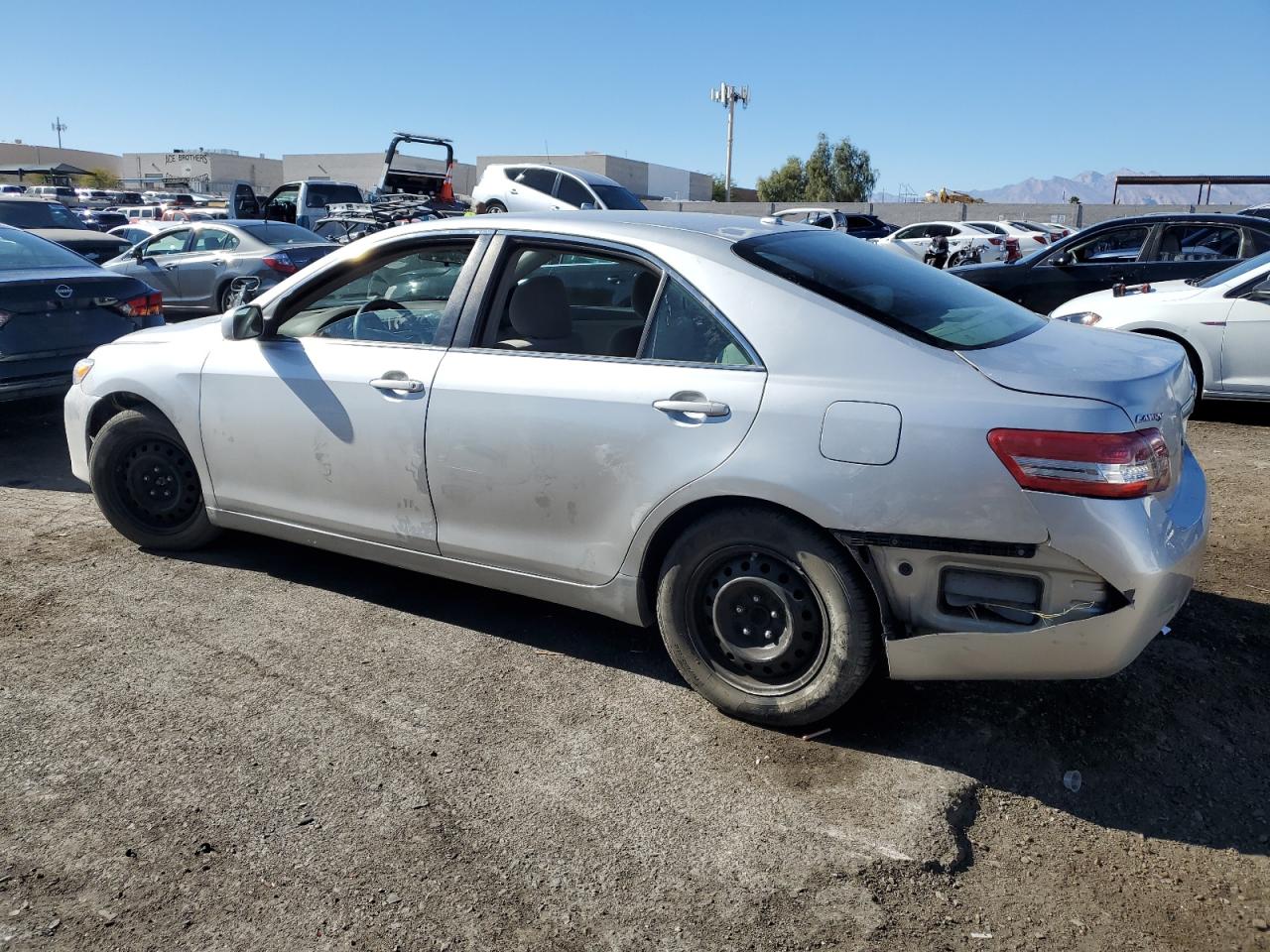 2011 Toyota Camry - Image 2