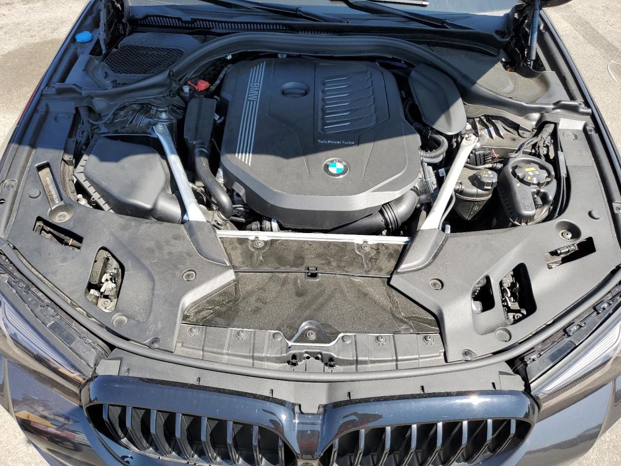 2023 BMW 5 Series - Image 11