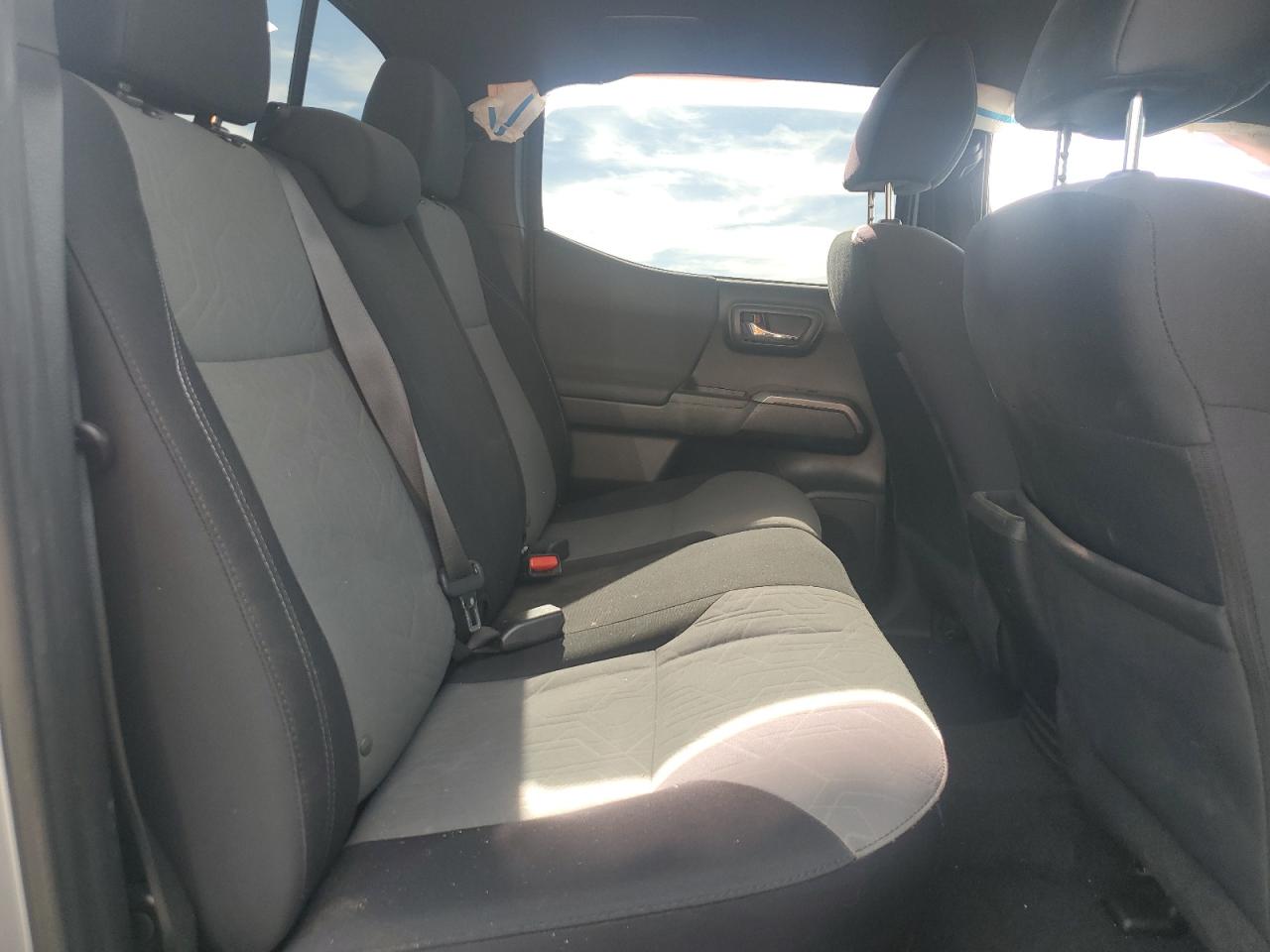 2021 TOYOTA TACOMA GRAY - Image 10